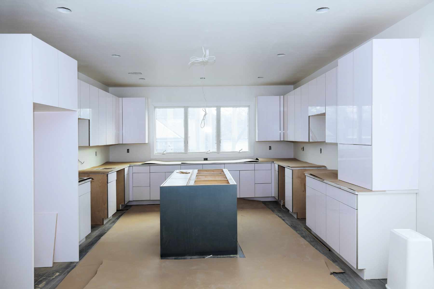 installation-of-custom-kitchen-cabinets-in-new-hou-B6E8M44.jpg